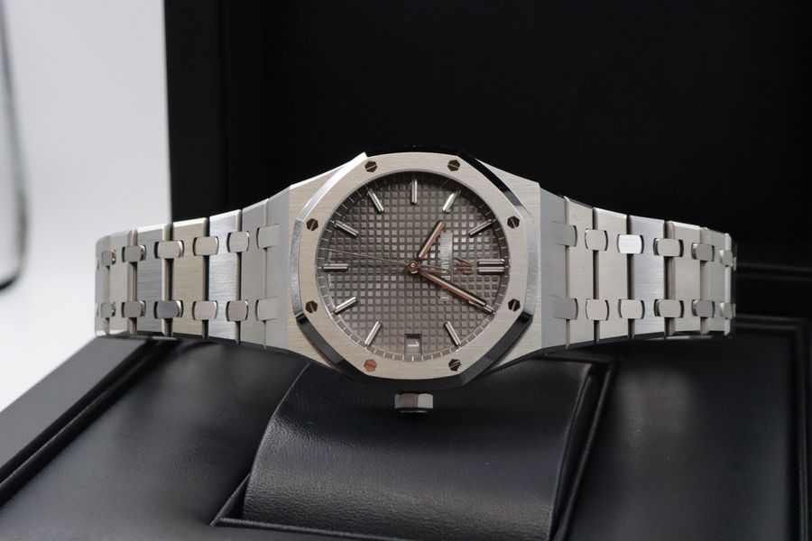 Audemars Piguet Royal Oak 15500ST.OO.1220ST.02